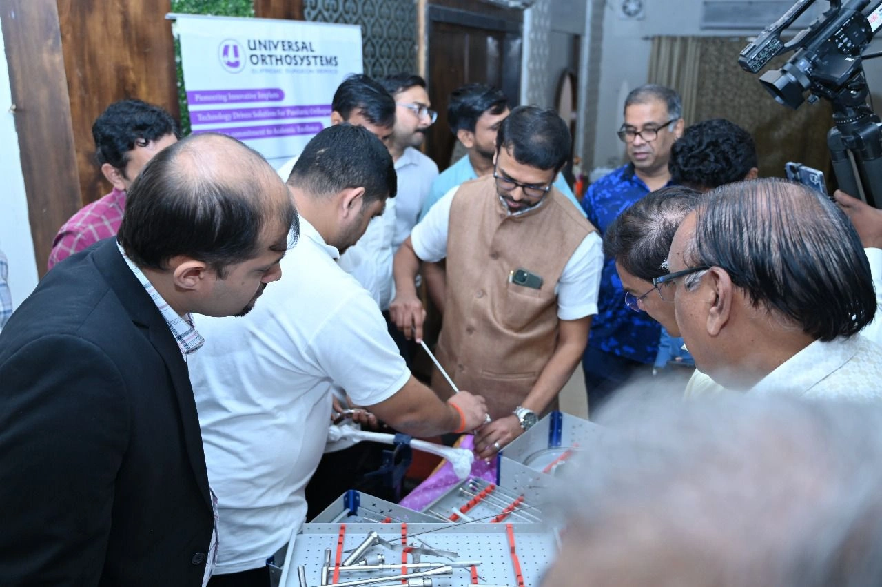 Dr. Vishal Chandak at Hands-on Workshop on TENS Nailing, Nanded